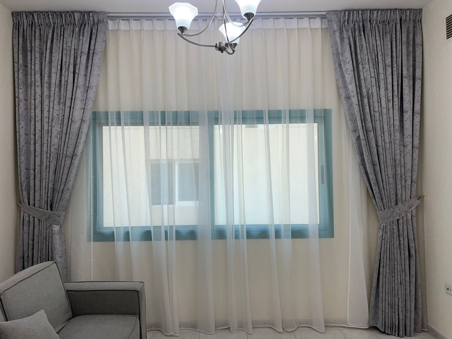 Custom Pinch Pleat Blackout Curtains with Sheer – Elegance & Versatility in Dubai